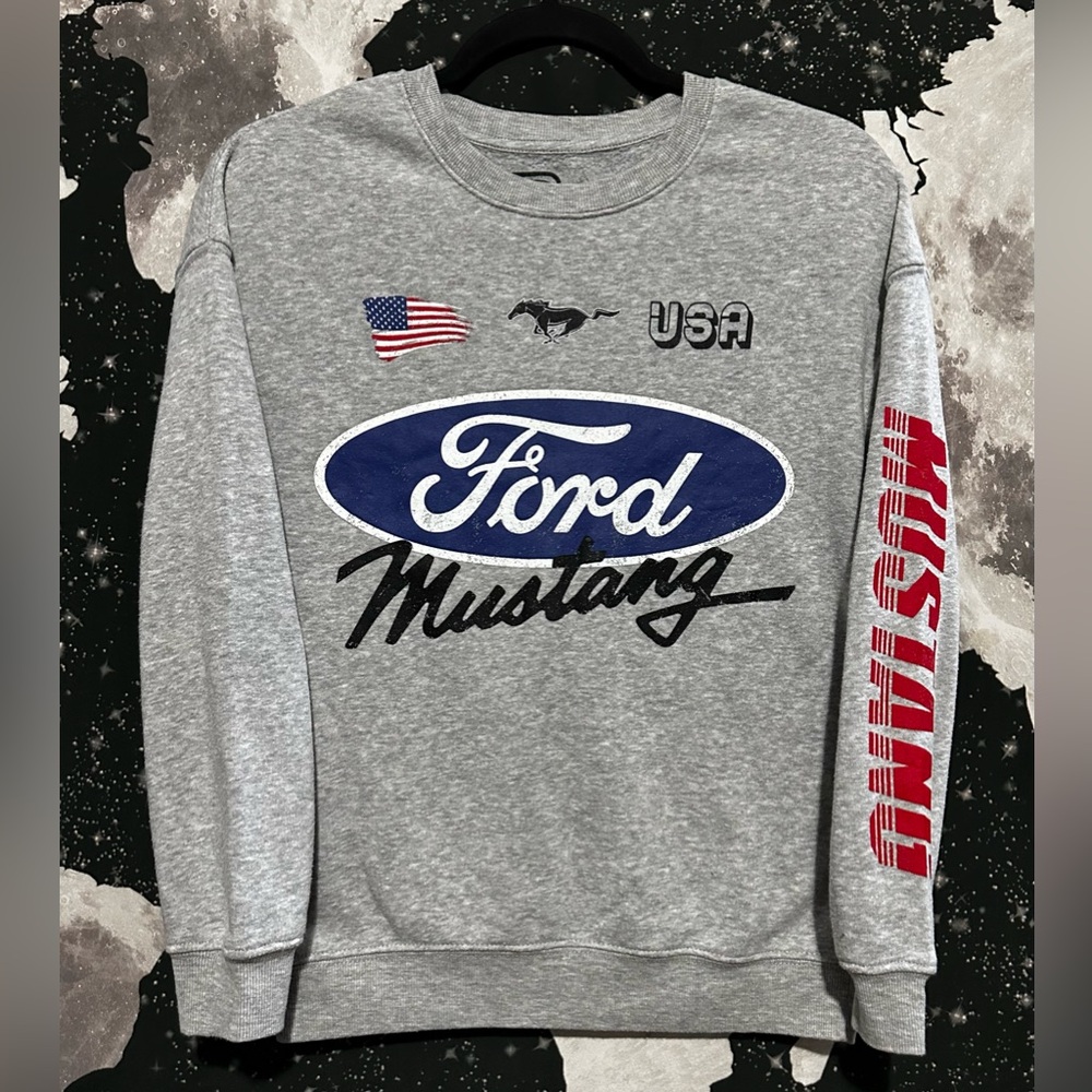 Ford Mustang USA Graphic Crewneck Sweatshirt